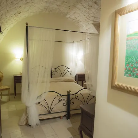 Πανσιόν La Dolce Vite 3*